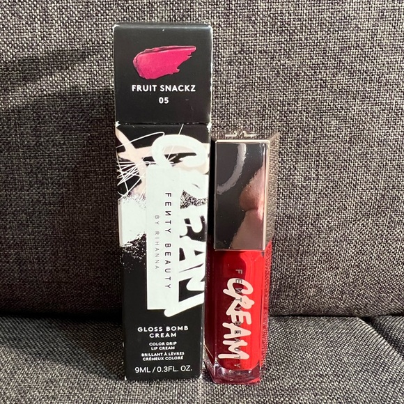 Fenty Beauty Makeup Fruit Snackz Fenty Beauty Gloss Bomb Cream
